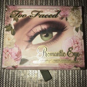 Too Faced Romantic Eye Shadow Palette